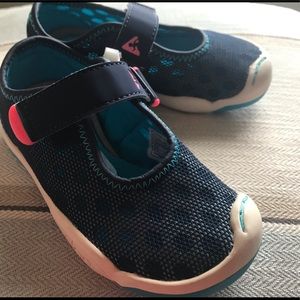 PLAE Chloe Neoprene Mesh. New!!